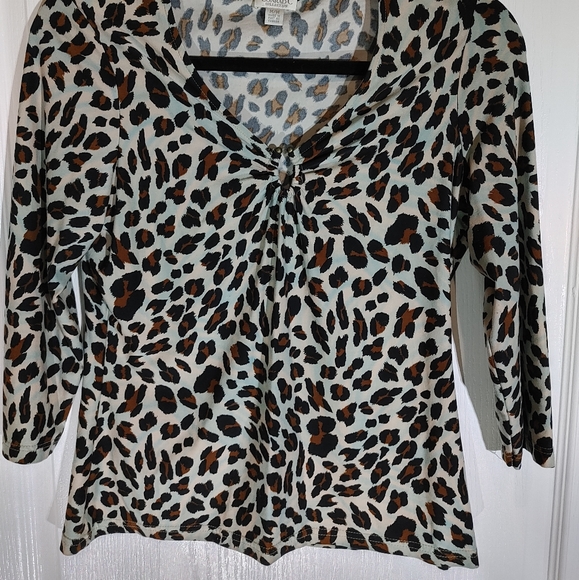 Conrad C Collection Top - Picture 2 of 9